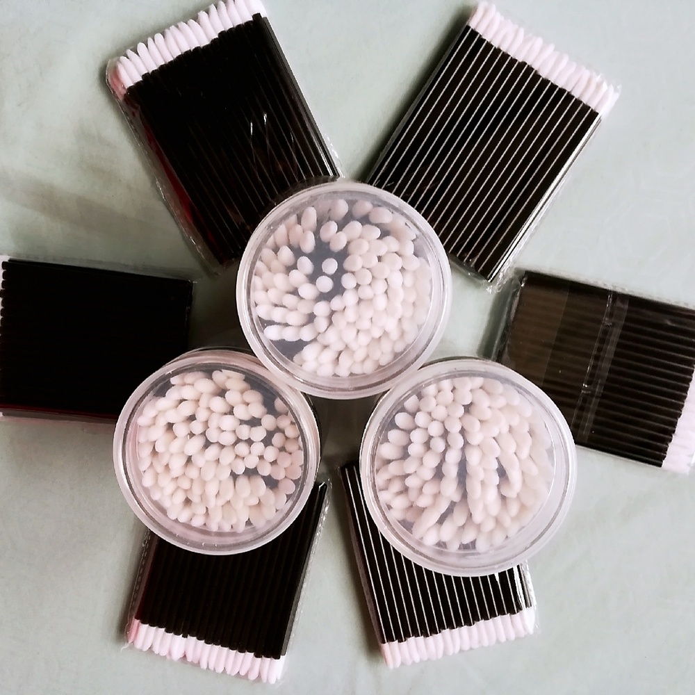 Lint free Q tip/ eyelash extensions/make up 50 pie